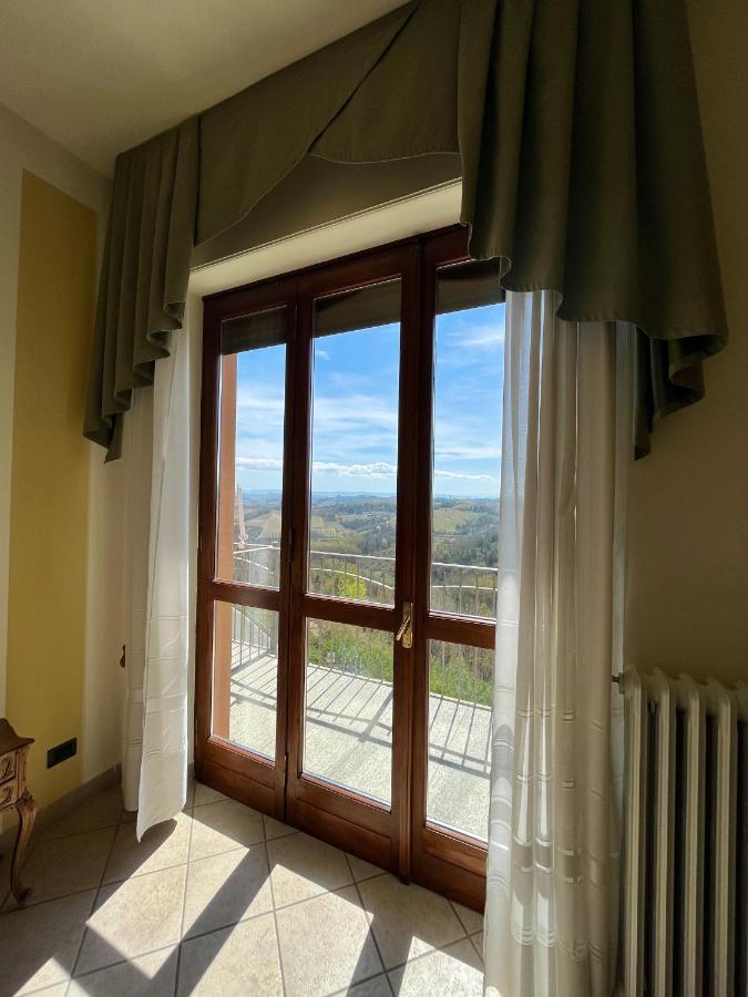 Belvedere Bike Hotel Montà Exteriör bild